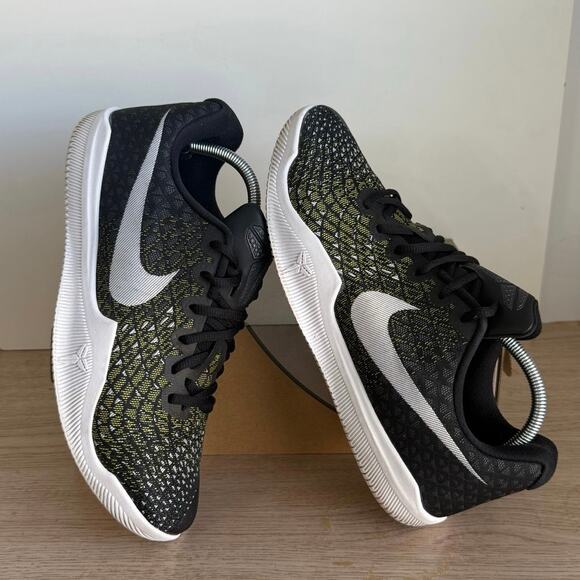 Nike Kobe Mamba Instinct Grey/ Dynamic yellow Men Sneakers - SZ 10.5